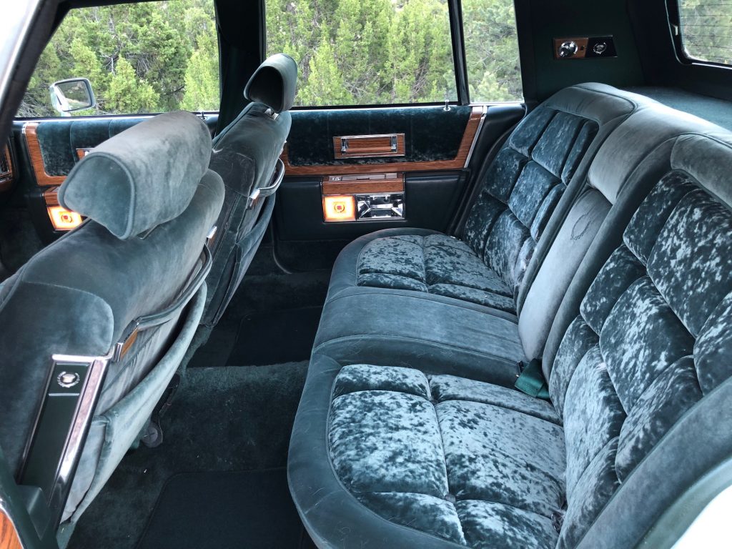 https://jimhaileyclassiccars.com/wp-content/uploads/2019/06/A0046618-0602-45F3-AA3B-D4E61CBC4819-1024x768.jpeg